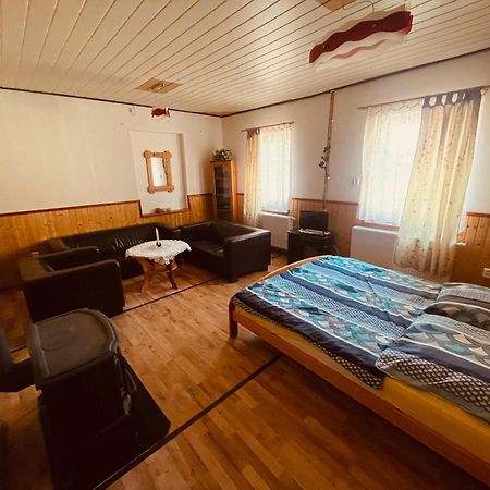 Pension Peklo Trutnov Exterior foto